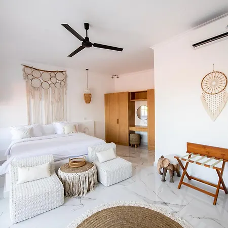 Keramas Moonlight Villa